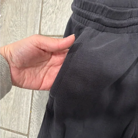 Free People MOVEMENT Back Into It Jogger Black Womens Size Medium - Picture 4 of 7